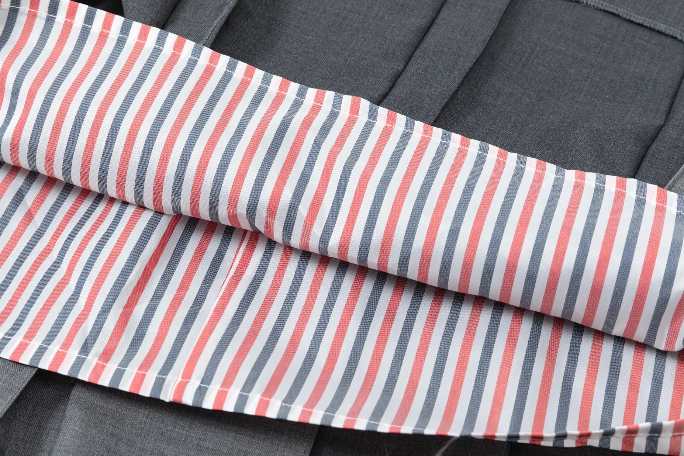𝑻𝒉𝒐𝒎 𝑩𝒓𝒐𝒘𝒏𝒆 (Original 2 ) Thom Browne: 1:1 : Size：012
